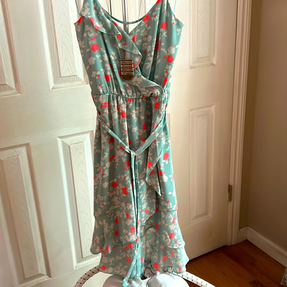 Small Never worn summer dress